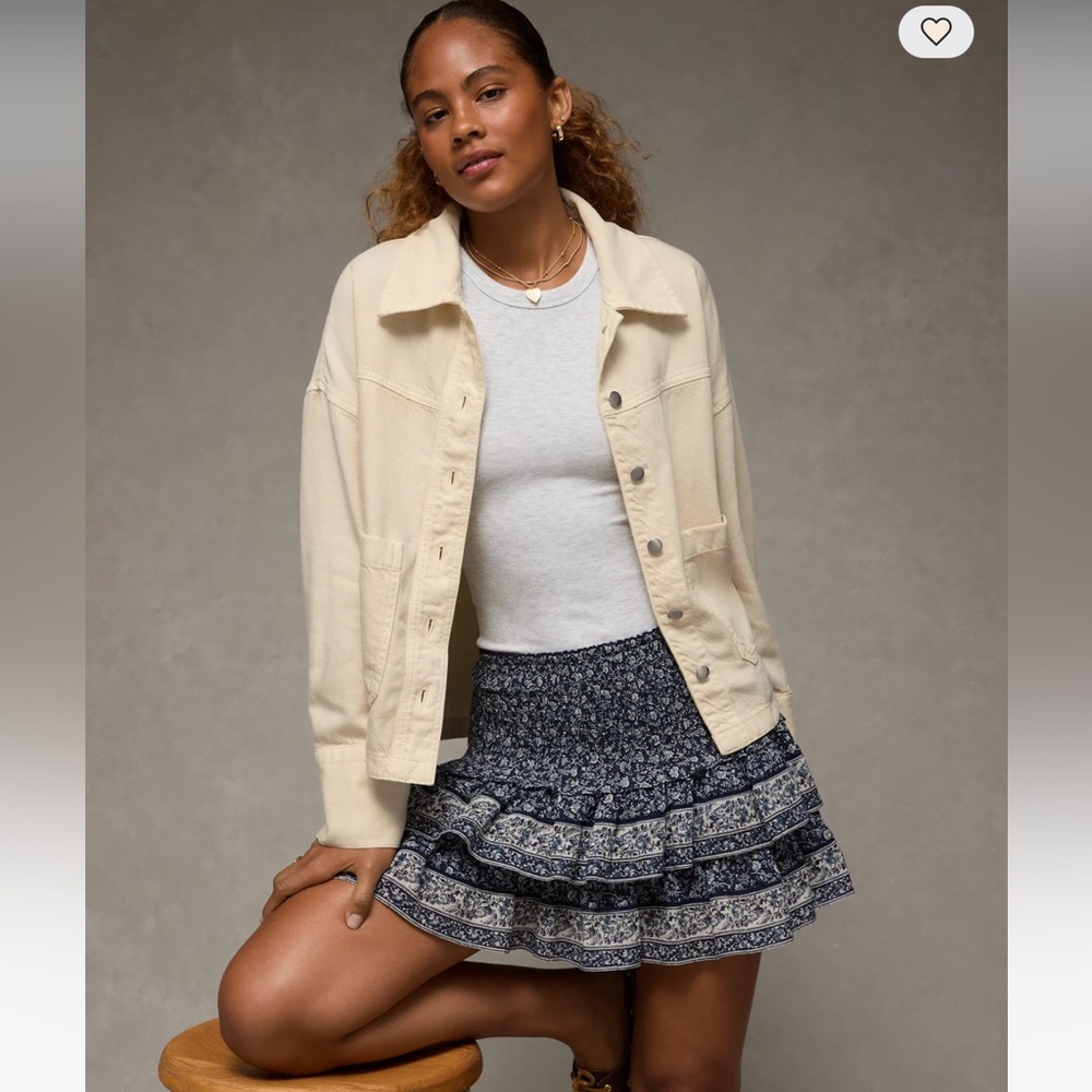 American Eagle Cream Chore Jacket Size Medium!